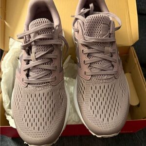 New Balance Women's Mauve Mesh Sneakers